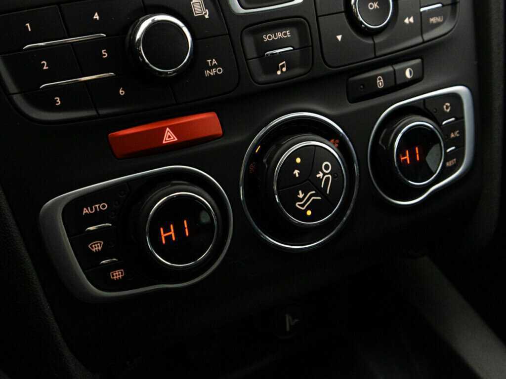 Купить Citroen C4, 2012, 120 370 км.. Фото: #14