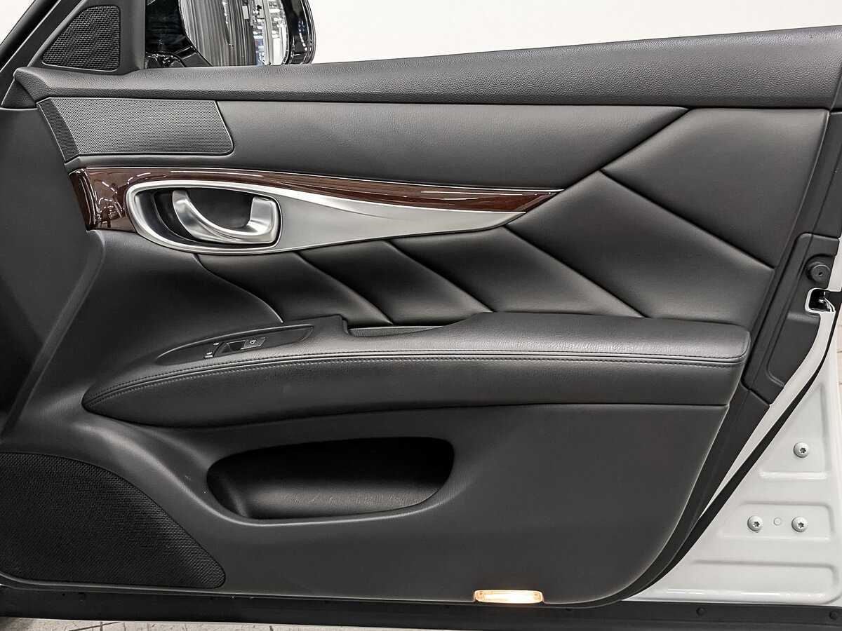 Купить Infiniti Q70, 2016, 88 021 км.. Фото: #24