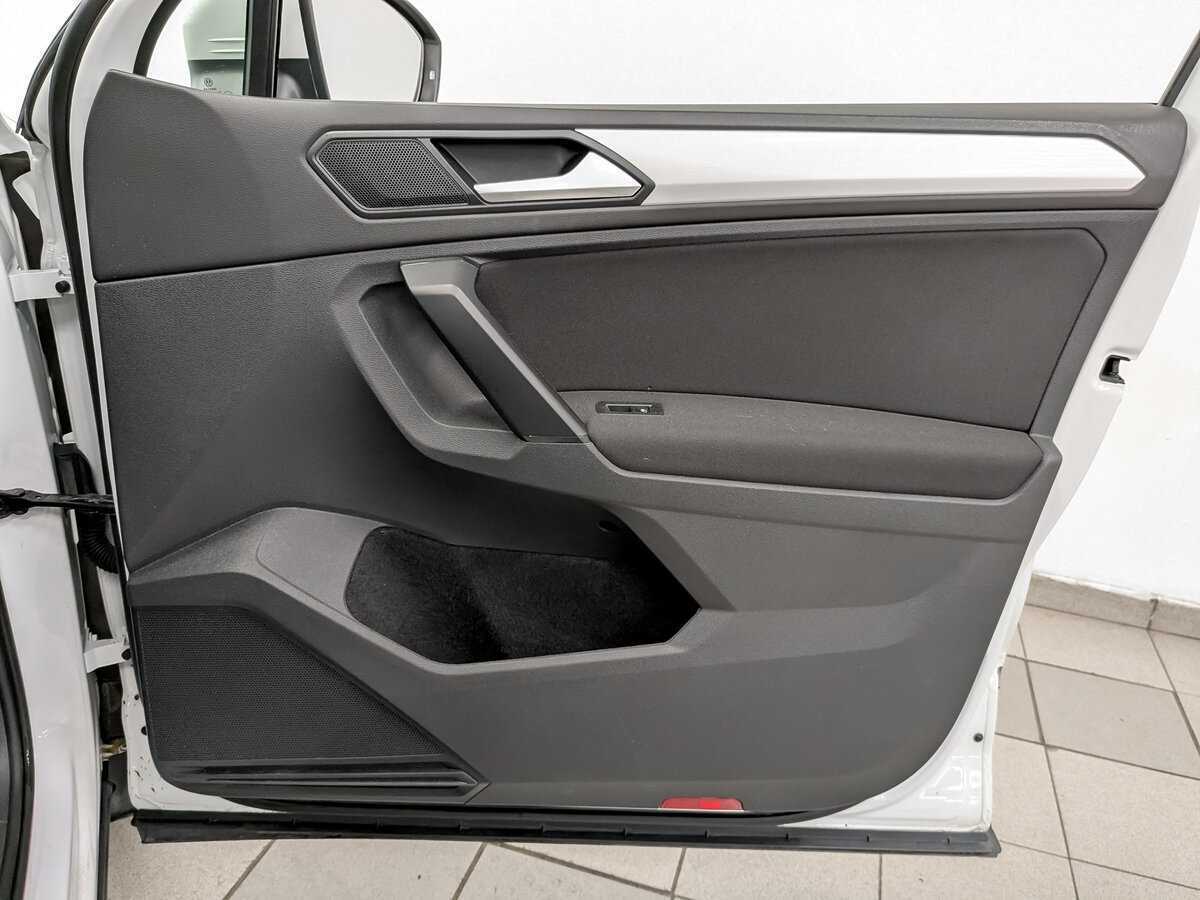 Купить Volkswagen Tiguan, 2021, 125 676 км.. Фото: #23