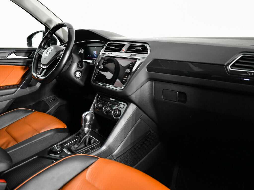 Купить Volkswagen Tiguan, 2018, 118 208 км.. Фото: #8