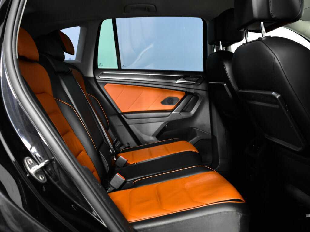Купить Volkswagen Tiguan, 2018, 118 208 км.. Фото: #9