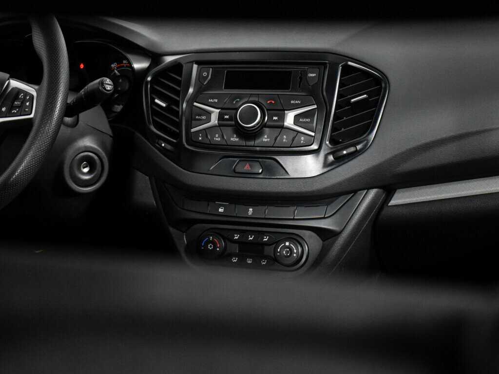 Купить Лада (ВАЗ) Веста, 2017, 70 921 км.. Фото: #15