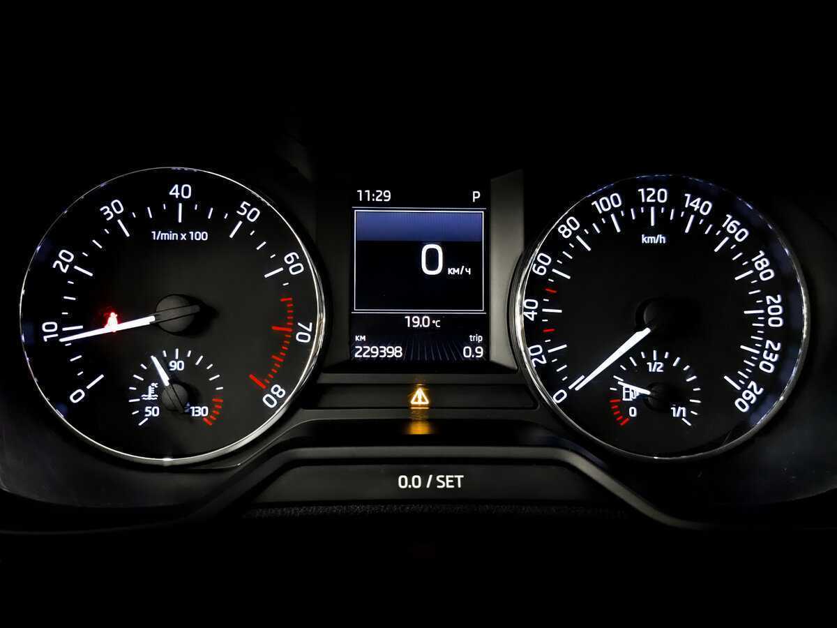 Купить Шкода Октавия, 2016, 229 395 км.. Фото: #12