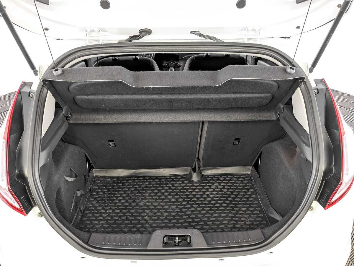 Купить Форд Фиеста, 2017, 87 177 км.. Фото: #9