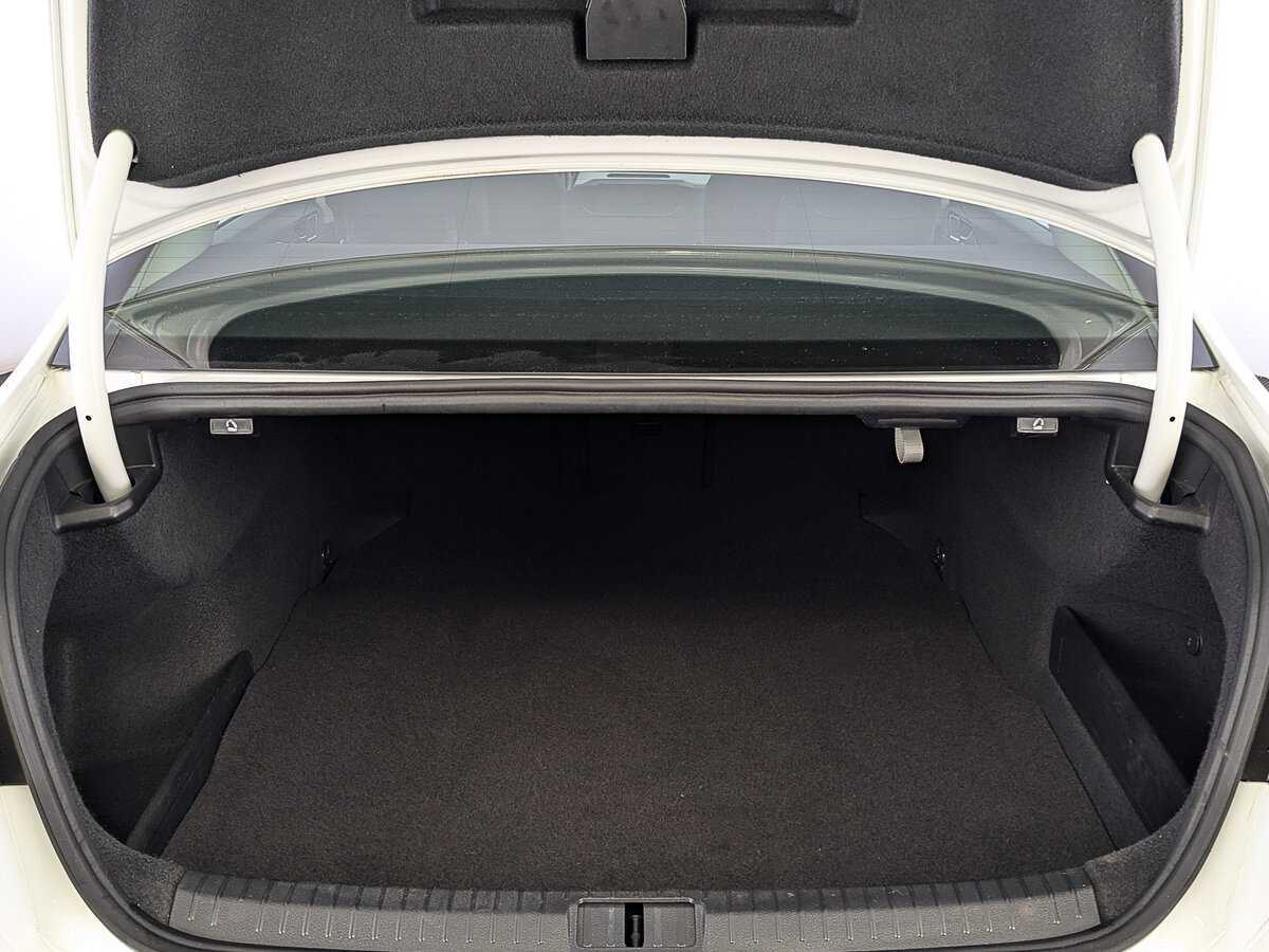 Купить Volkswagen Passat, 2019, 88 389 км.. Фото: #9