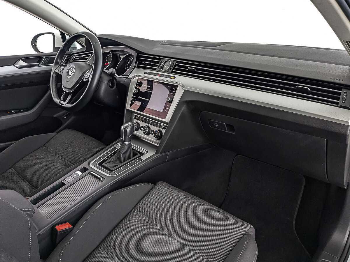Купить Volkswagen Passat, 2019, 88 389 км.. Фото: #12