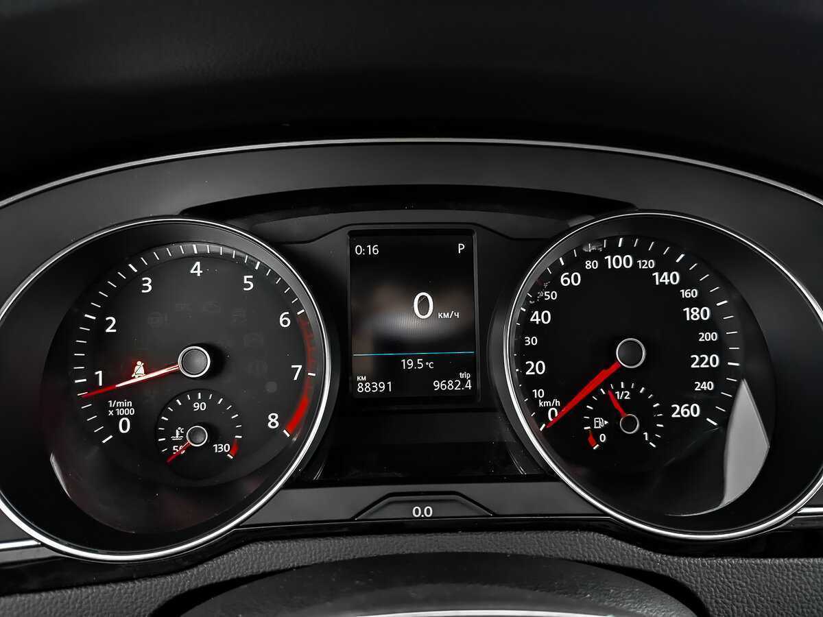 Купить Volkswagen Passat, 2019, 88 389 км.. Фото: #15