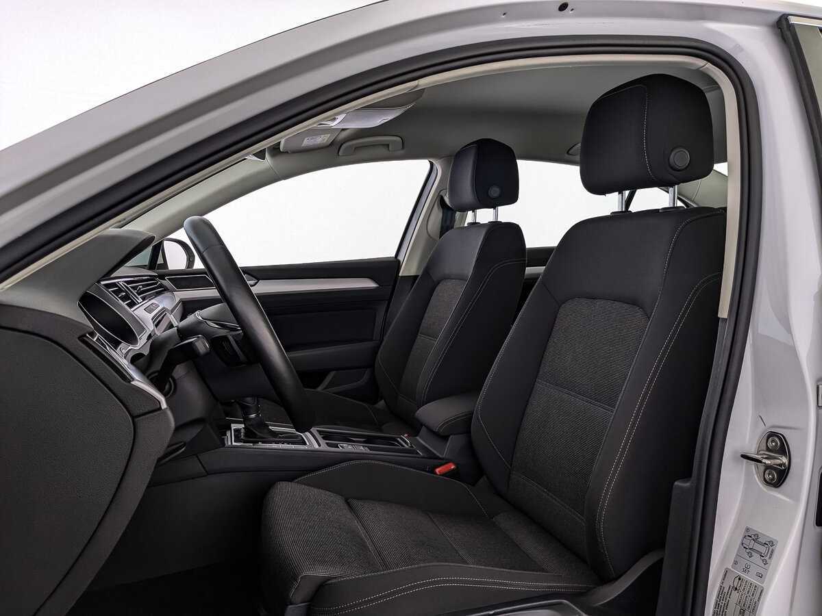 Купить Volkswagen Passat, 2019, 56 357 км.. Фото: #19