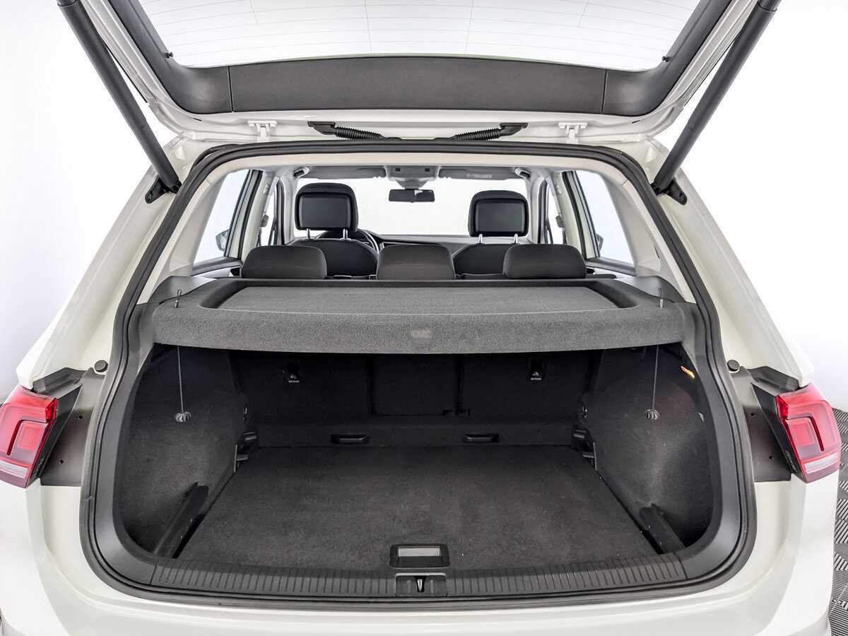 Купить Volkswagen Tiguan, 2020, 66 384 км.. Фото: #9