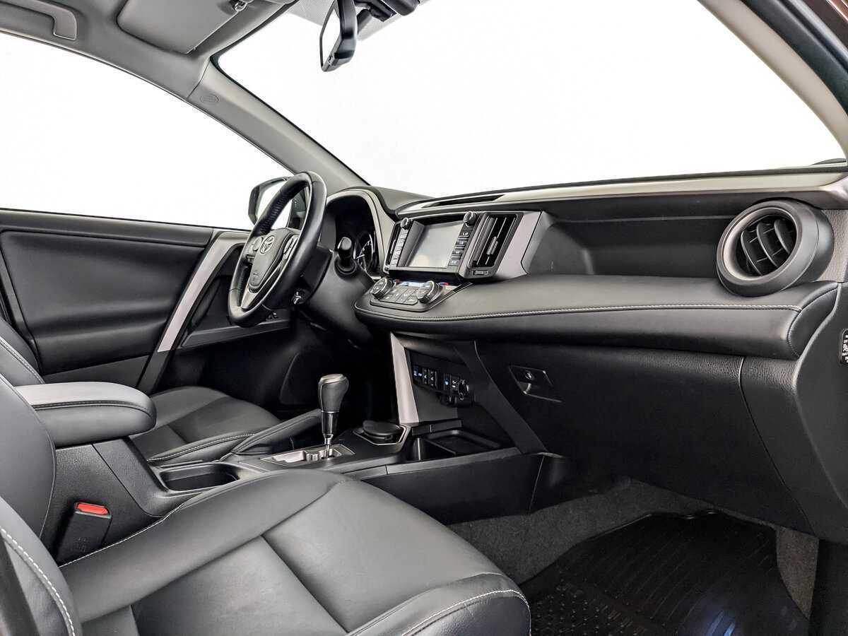 Купить Toyota RAV4, 2017, 65 720 км.. Фото: #10