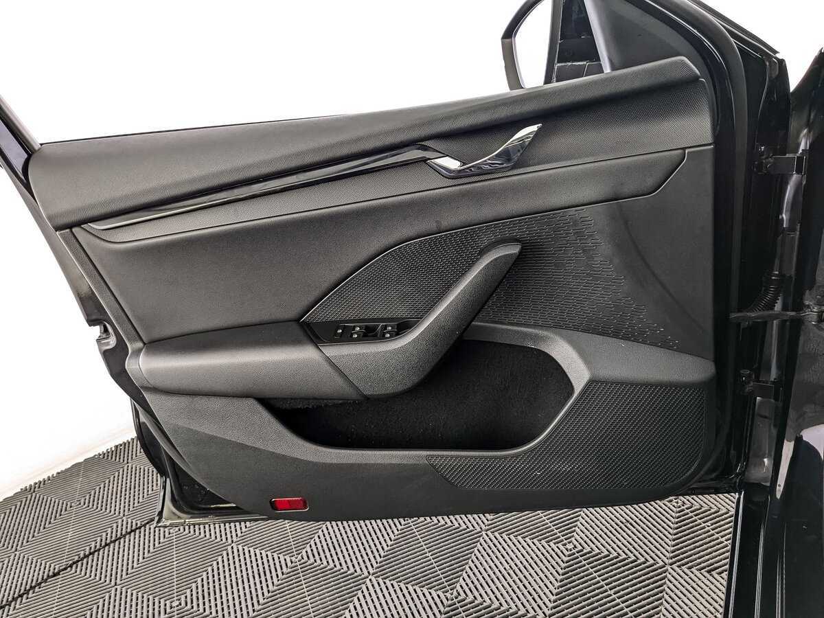 Купить Skoda Octavia, 2021, 88 635 км.. Фото: #18