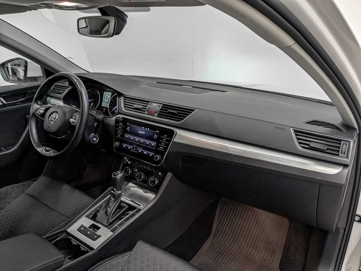 Купить Skoda Superb, 2020, 79 273 км.. Фото: #13