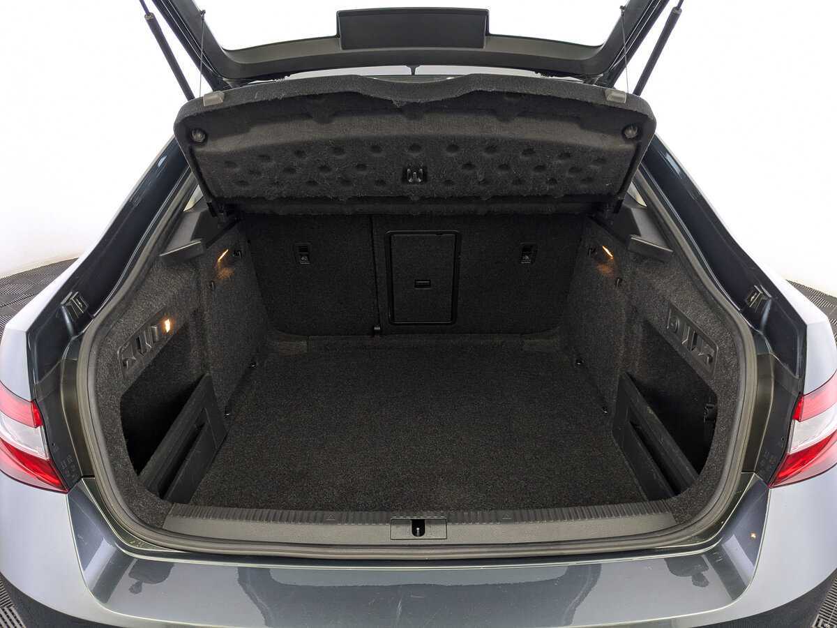 Купить Skoda Superb, 2019, 155 899 км.. Фото: #9