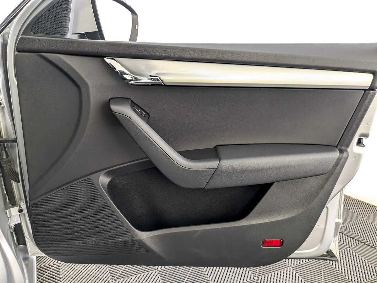 Купить Шкода Октавия, 2018, 116 735 км.. Фото: #23