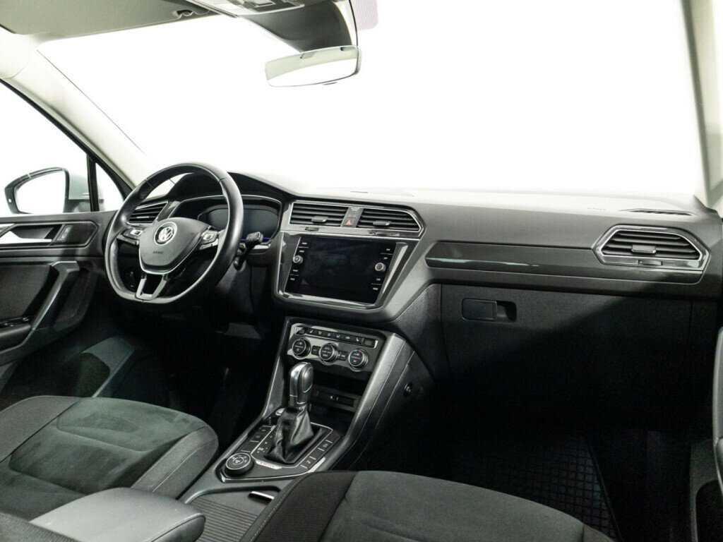 Купить Volkswagen Tiguan, 2019, 90 940 км.. Фото: #8