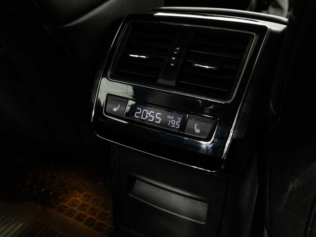 Купить Skoda Superb, 2018, 160 211 км.. Фото: #18