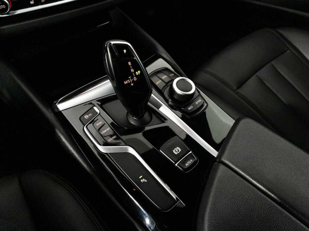 Купить BMW 5 серии, 2018, 147 719 км.. Фото: #16