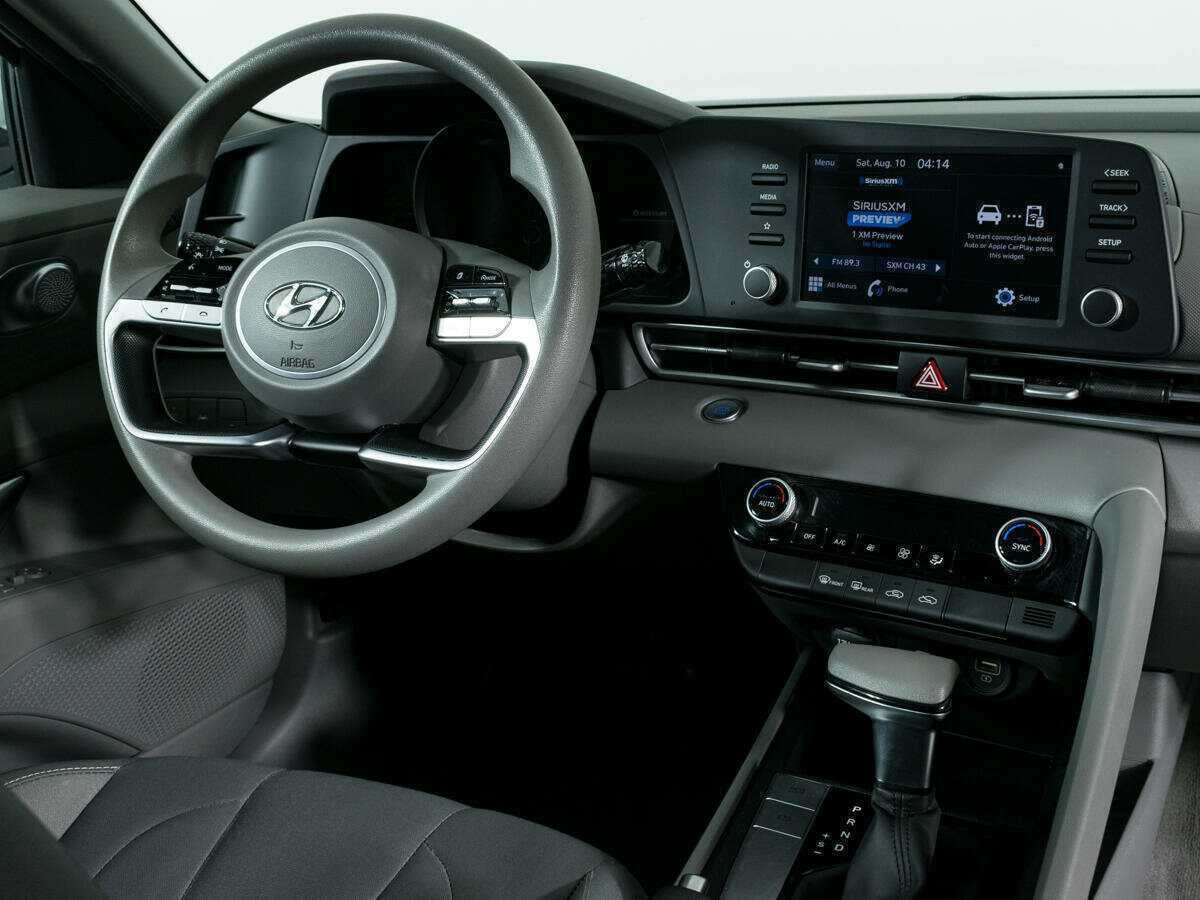 Купить Hyundai Elantra, 2021, 43 735 км.. Фото: #8