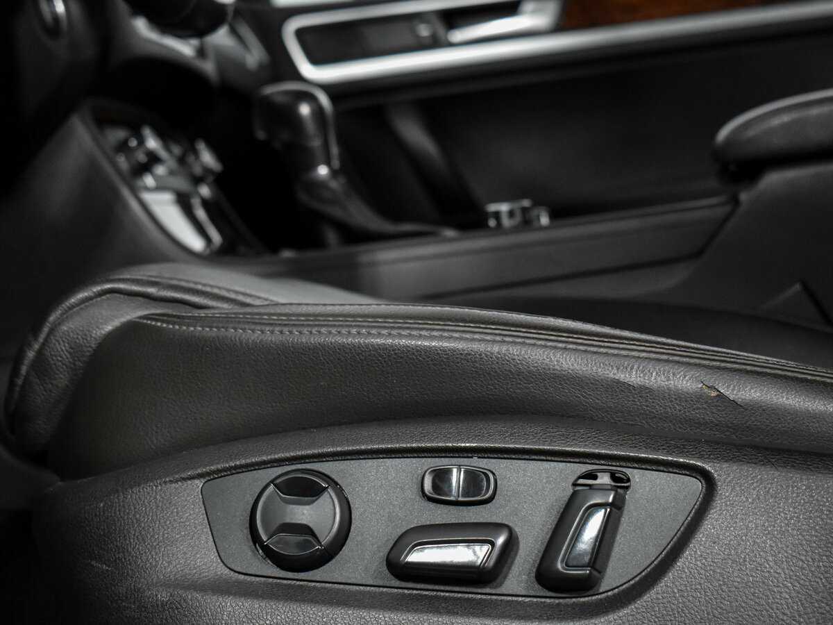 Купить Volkswagen Touareg, 2013, 181 500 км.. Фото: #9