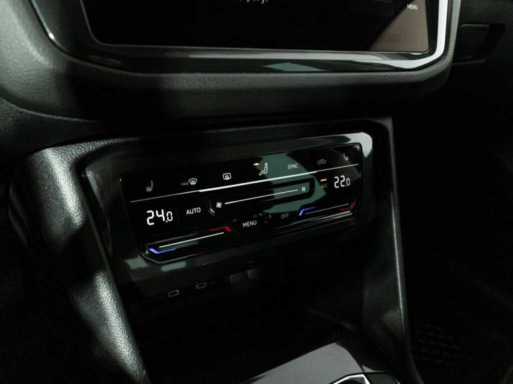 Купить Volkswagen Tiguan, 2021, 71 897 км.. Фото: #18