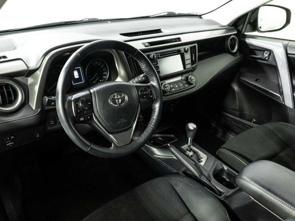 Купить Toyota RAV4, 2015, 76 173 км.. Фото: #10
