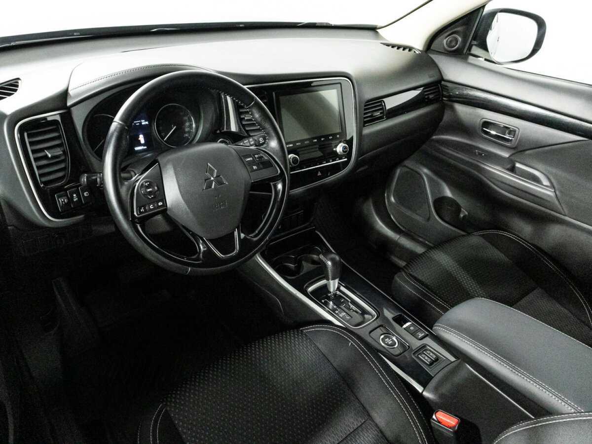 Купить Mitsubishi Outlander, 2021, 158 881 км.. Фото: #10