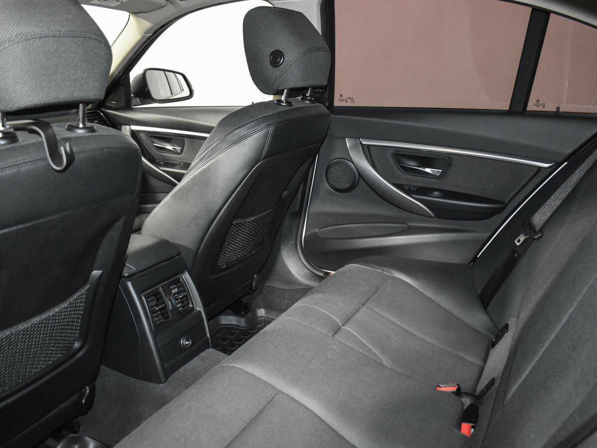 Купить BMW 3 серии, 2017, 111 205 км.. Фото: #12