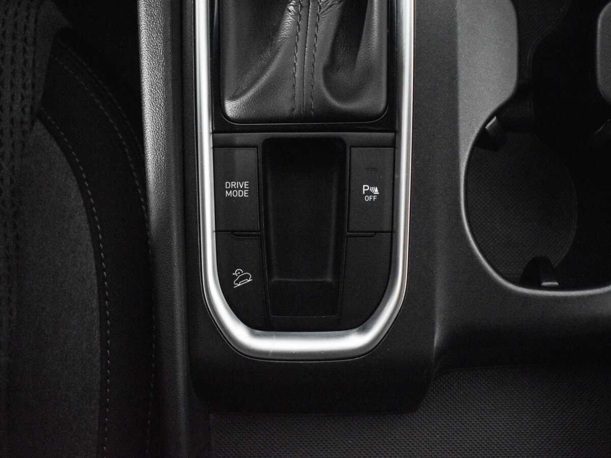 Купить Hyundai Santa Fe, 2018, 154 118 км.. Фото: #8