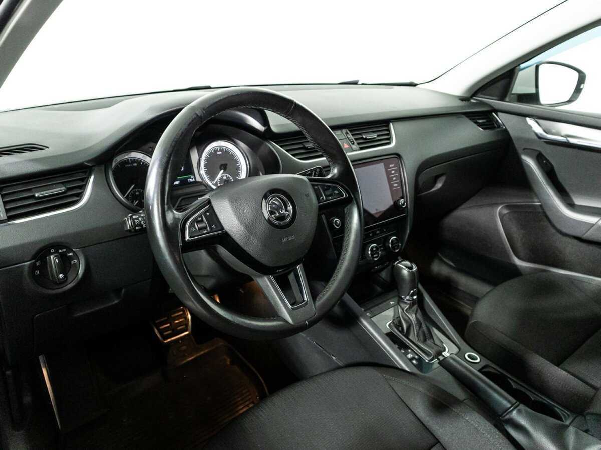 Купить Skoda Octavia, 2017, 119 479 км.. Фото: #10
