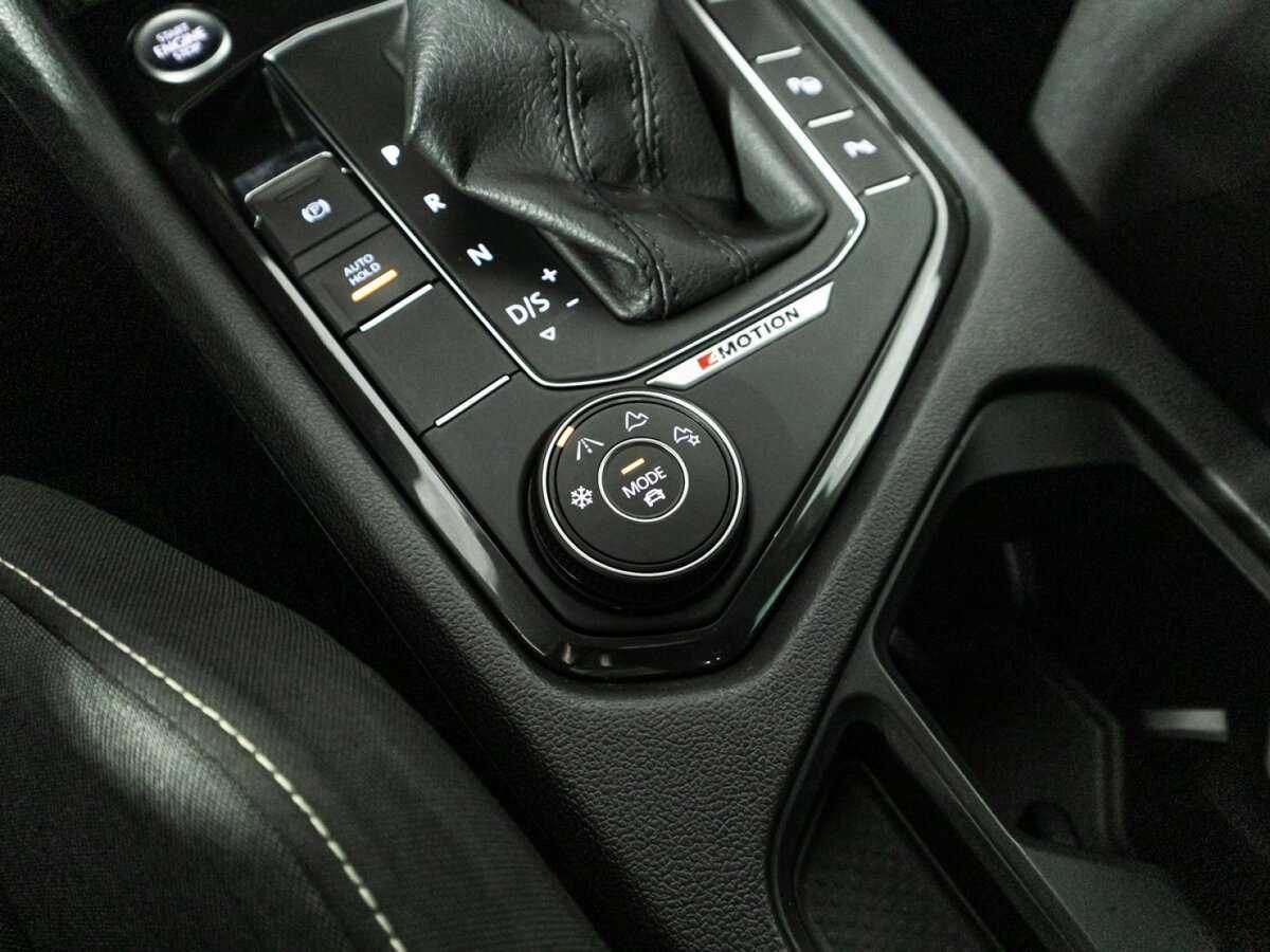 Купить Volkswagen Tiguan, 2018, 115 369 км.. Фото: #17