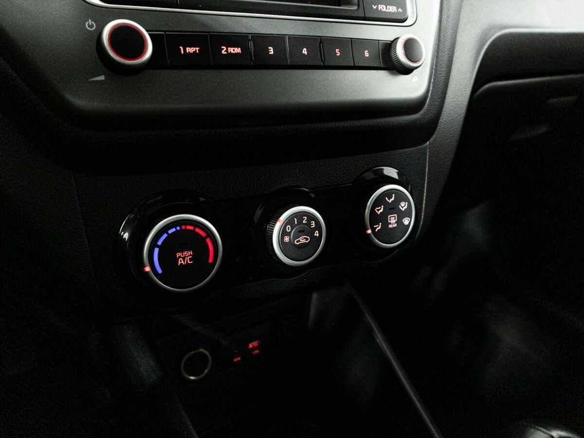 Купить Киа Рио, 2017, 48 268 км.. Фото: #15