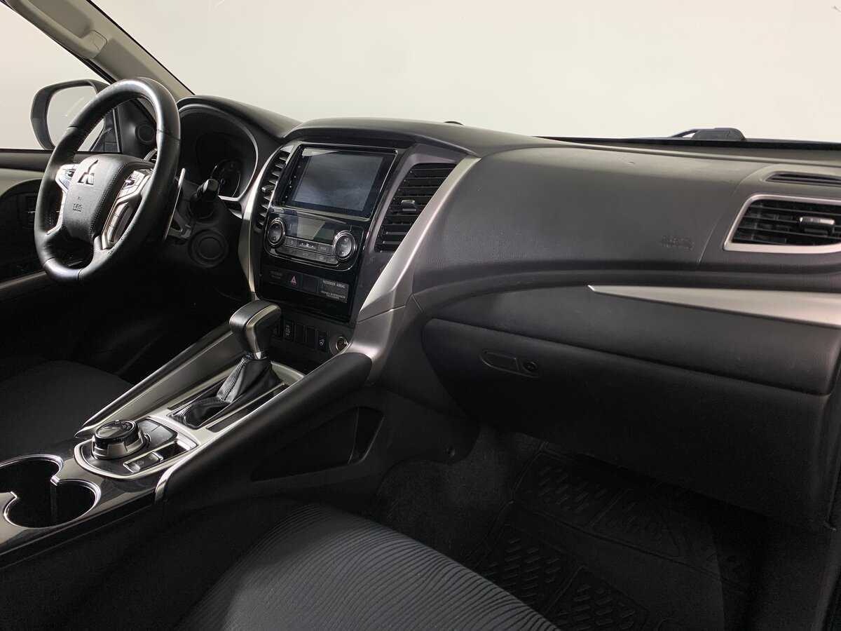 Купить Mitsubishi Pajero Sport, 2018, 121 708 км.. Фото: #13