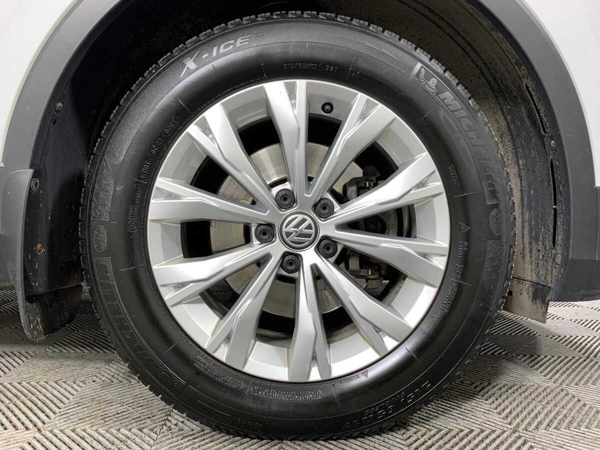 Купить Volkswagen Tiguan, 2018, 76 673 км.. Фото: #8