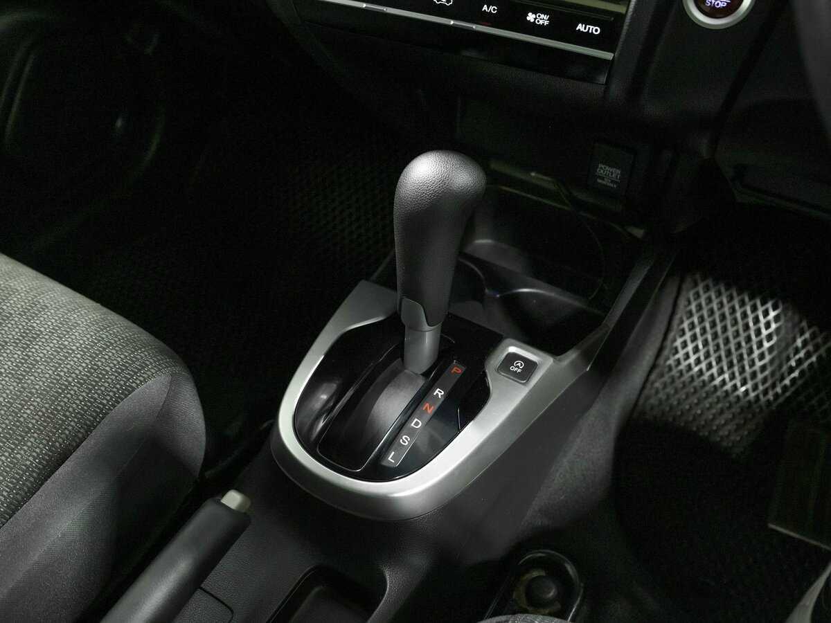 Купить Honda Fit, 2016, 145 593 км.. Фото: #10