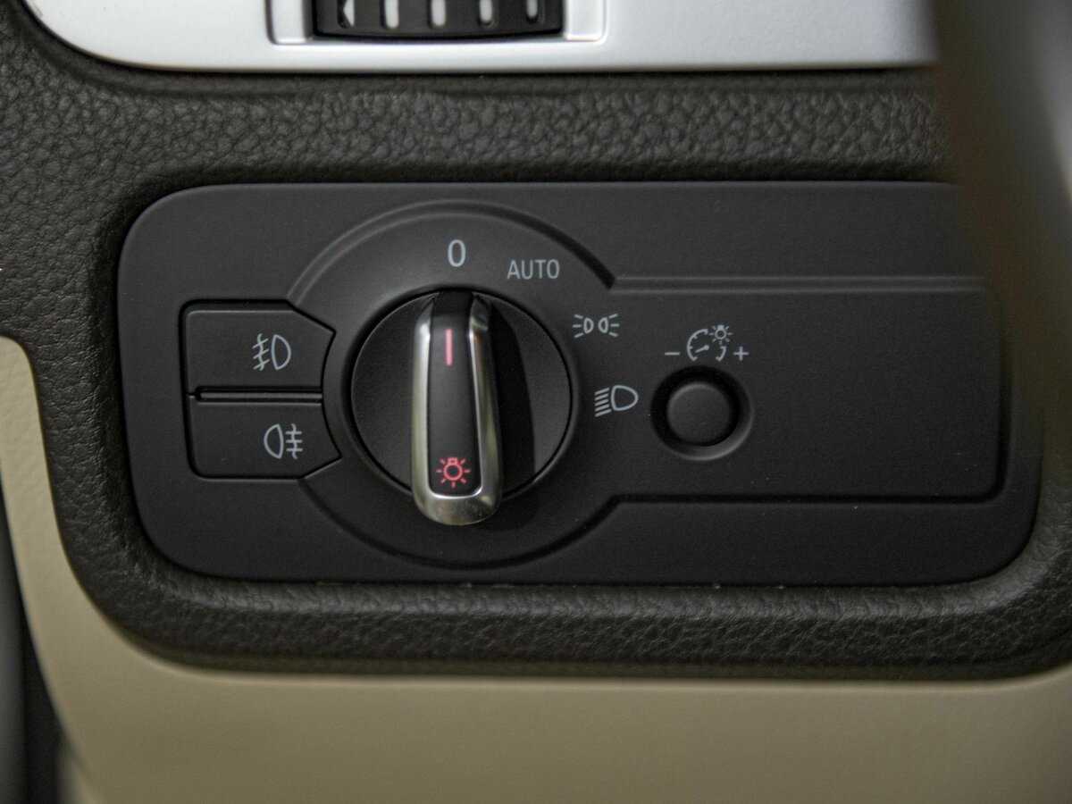 Купить Volkswagen Touareg, 2013, 211 283 км.. Фото: #14