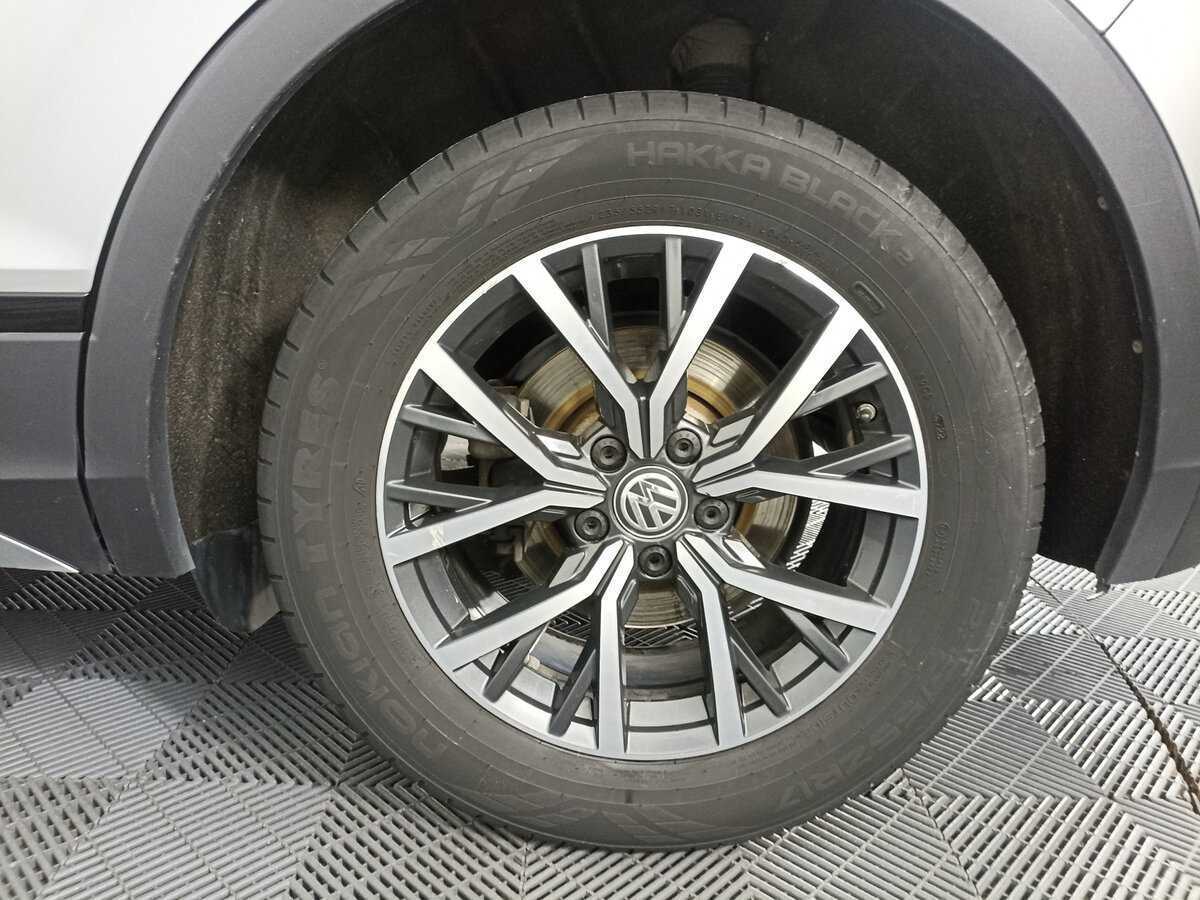 Купить Volkswagen Tiguan, 2019, 119 531 км.. Фото: #17