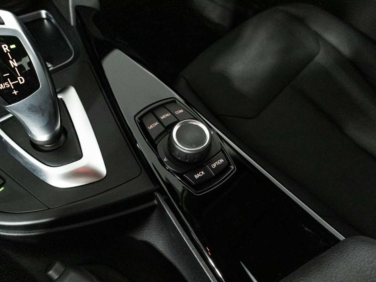 Купить BMW 3 серии, 2018, 65 895 км.. Фото: #17