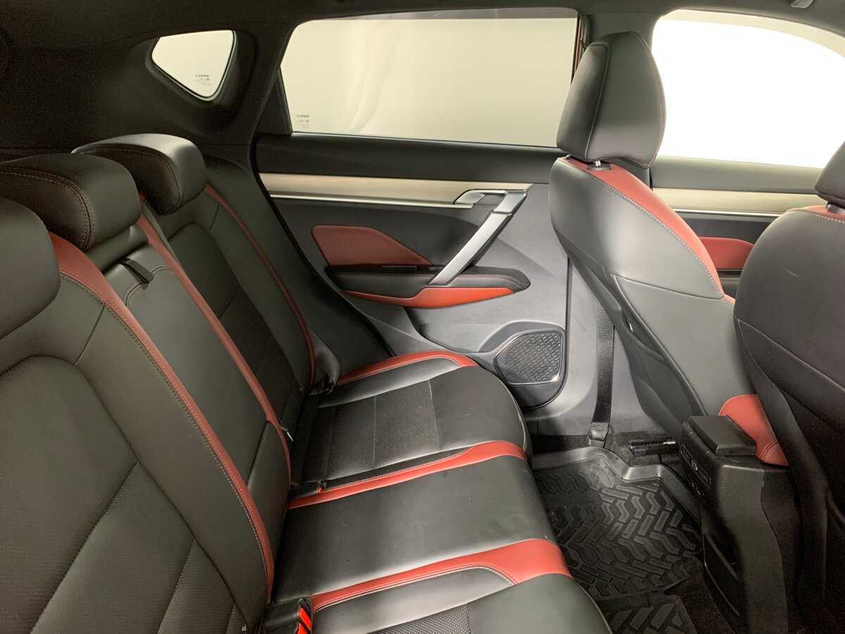 Купить Джили Кулрэй, 2020, 85 263 км.. Фото: #17