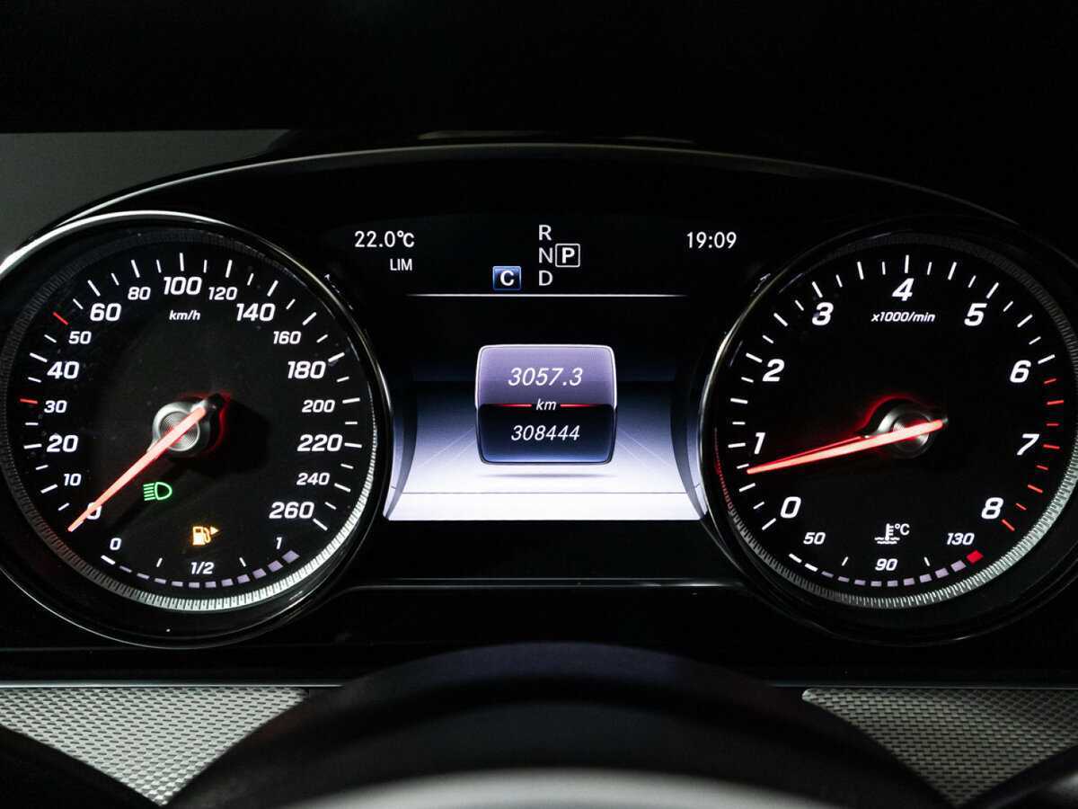 Купить Mercedes-Benz E-Класс, 2019, 308 441 км.. Фото: #11