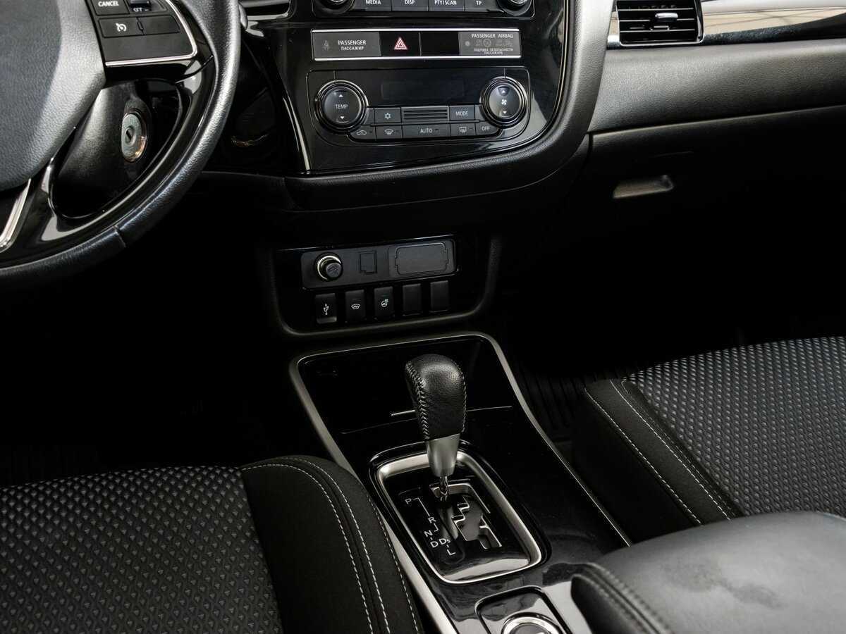 Купить Mitsubishi Outlander, 2018, 126 019 км.. Фото: #9