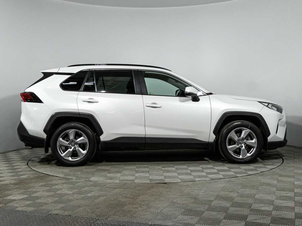 Купить Toyota RAV4, 2019, 79 275 км.. Фото: #3