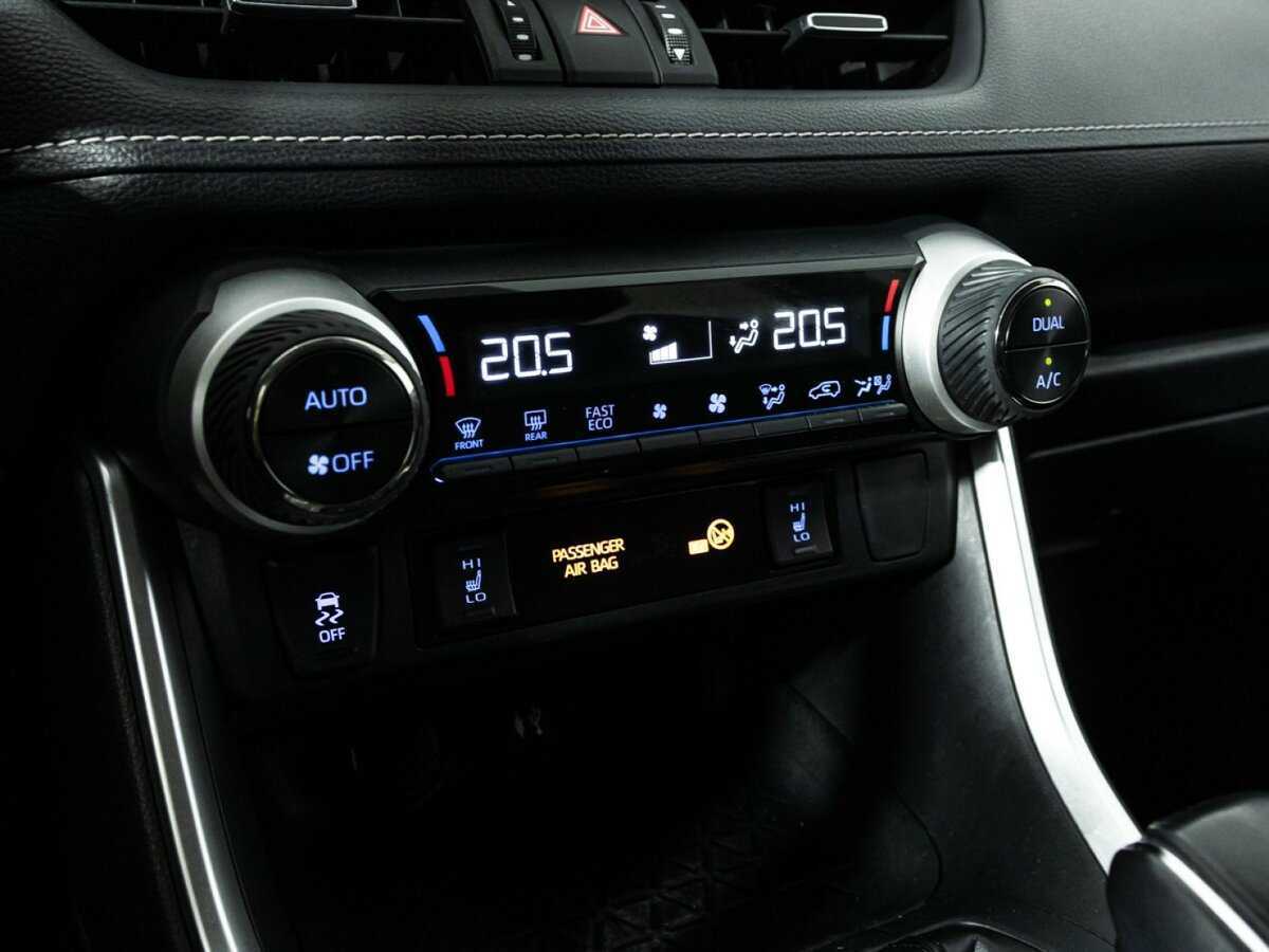 Купить Toyota RAV4, 2019, 79 275 км.. Фото: #14