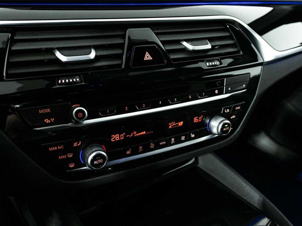 Купить BMW 5 серии, 2017, 244 928 км.. Фото: #18