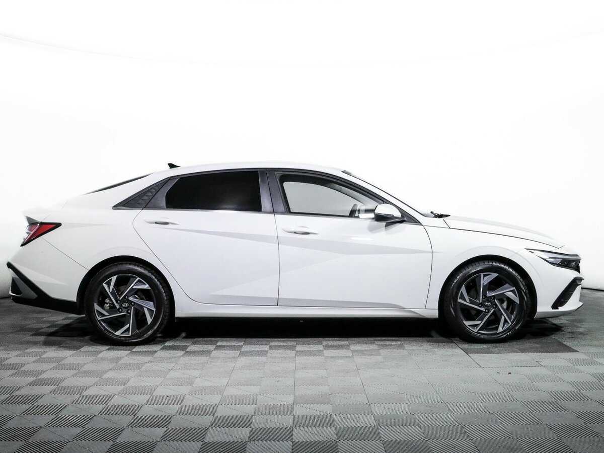 Купить Hyundai Elantra, 2023, 15 220 км.. Фото: #3