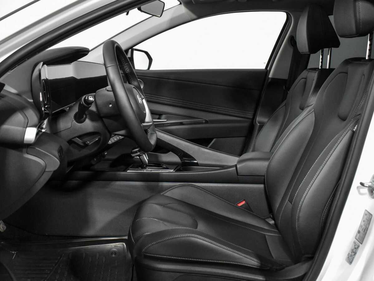 Купить Hyundai Elantra, 2023, 7 476 км.. Фото: #11
