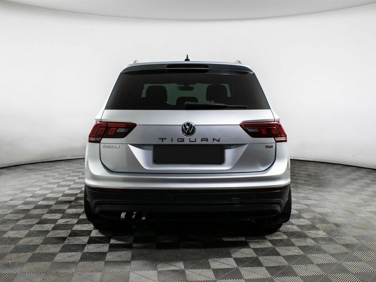 Купить Volkswagen Tiguan, 2017, 111 458 км.. Фото: #4