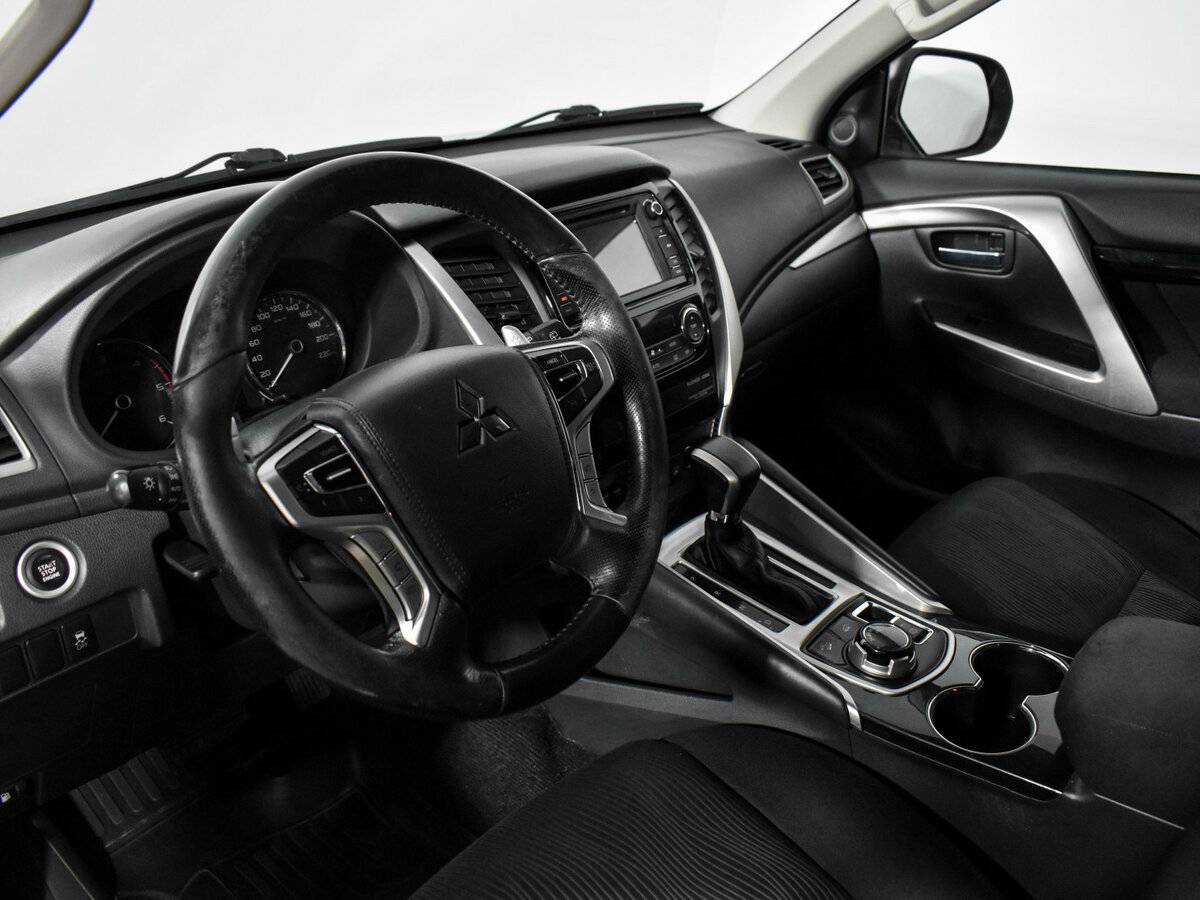 Купить Mitsubishi Pajero Sport, 2018, 126 440 км.. Фото: #7