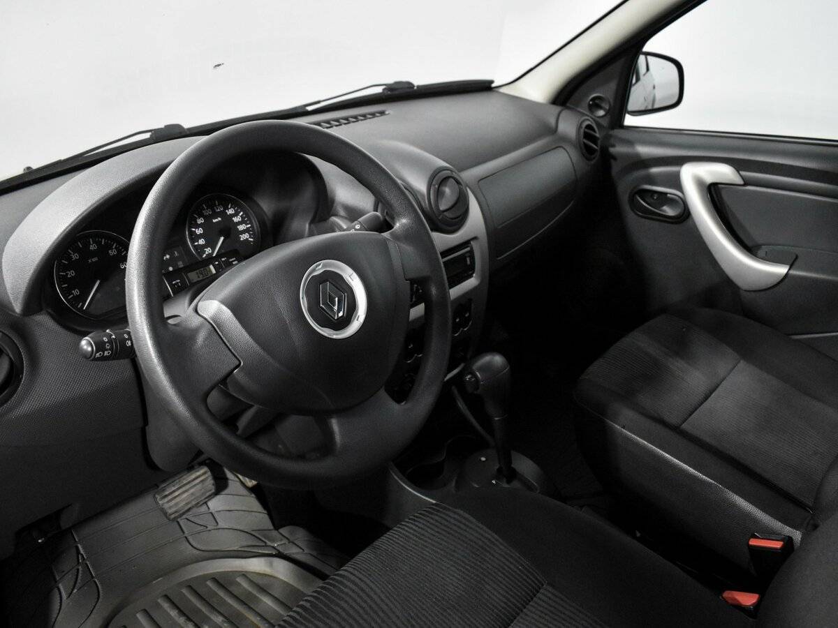 Купить Рено Логан, 2015, 86 232 км.. Фото: #8