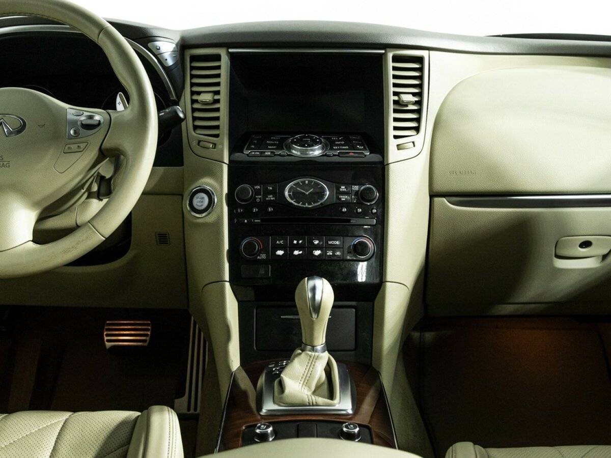 Купить Infiniti FX, 2012, 132 395 км.. Фото: #13