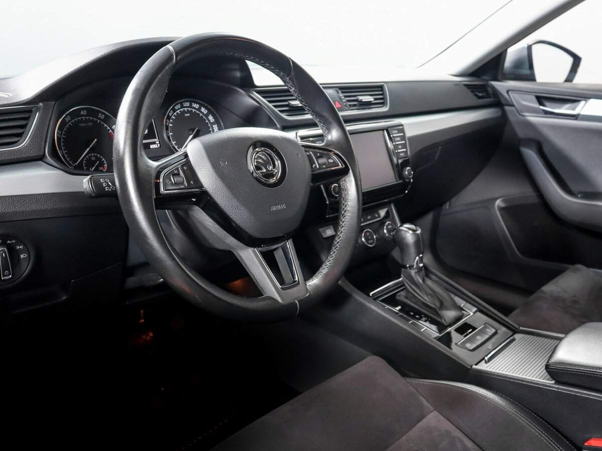 Купить Skoda Superb, 2017, 131 570 км.. Фото: #10